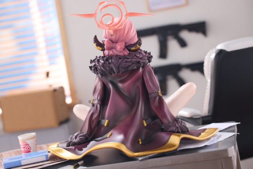 【Pre-order】Blue Archive Rikuhachima Aru GK Resin Statue 1/7 & 1/4 Scale Circle Max Studio