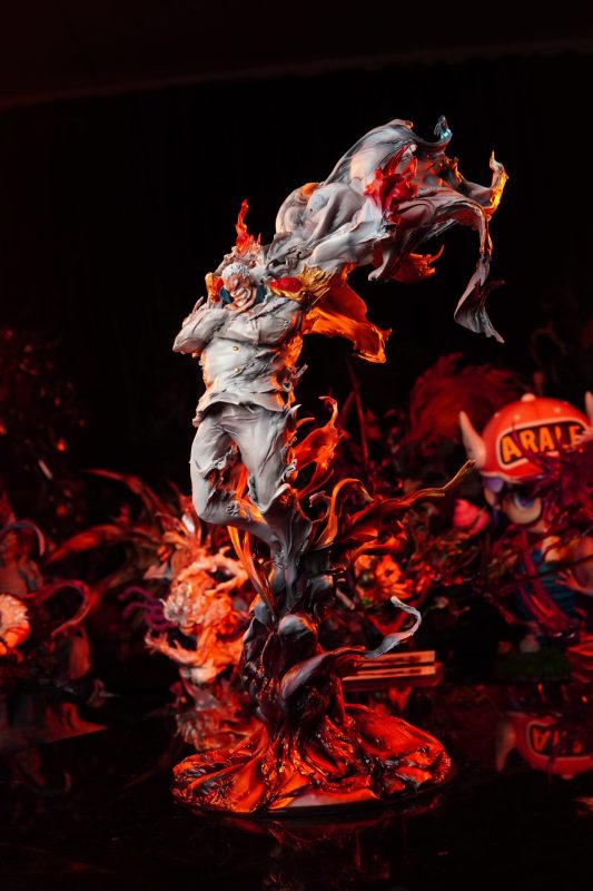 【Pre-order】One Piece Monkey D. Garp GK Resin Statue Iron Curtain Studio