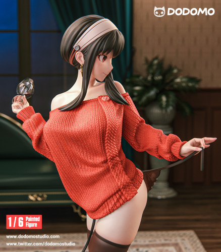 【Pre-order】Spy x Family Yor Red Sweater GK Resin Statue 1/6 Scale Dodomo Studio