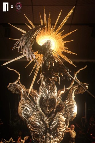 【Pre-order】Final Fantasy Anniversary Collection Sephiroth Statue Iron Curtain Studio