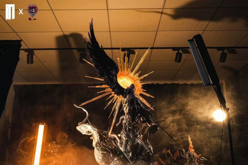 【Pre-order】Final Fantasy Anniversary Collection Sephiroth Statue Iron Curtain Studio