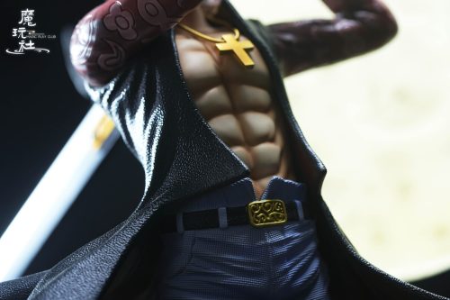 【Pre-order】One Piece Dracule Mihawk GK Resin Statue 1/6 Scale Magic Play Club Studio