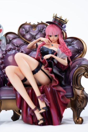 【Pre-order】GG Studio OP Perona in Sofa Resin Statue