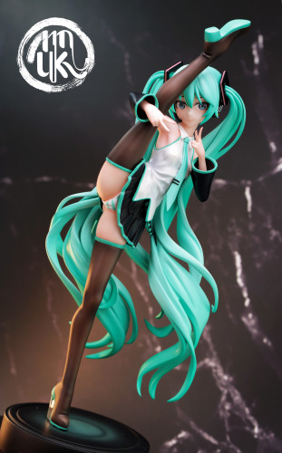 【Pre-order】MoKu Studio 1/6 &1/4 Scale Hatsune Miku Resin Statue