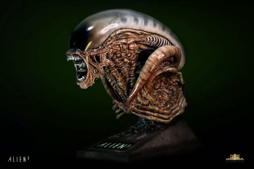 【Pre-order】Deep Tale Studio Life-Size Dog Alien Bust Alien Resin Statue
