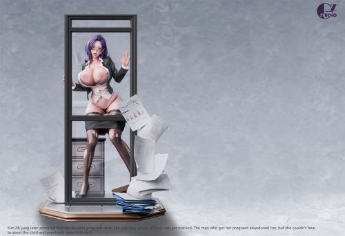 【Pre-order】GZ Studio 1/4 Scale Mi Jung king in Front of the Floor-to-Ceiling Window Resin Statue