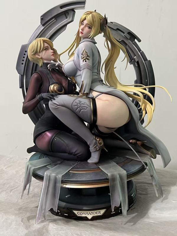 【Pre-order】Leiting Studio 1/4 Scale NieR — Commander + Attendant Resin Statue