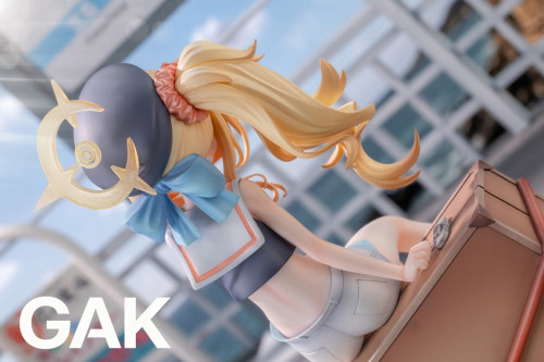 【Pre-order】GAK STUDIO 1/7 Scale Professor Smile — Vacation Ver Resin Statue